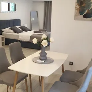 Appartamento Romantic Rohreggerova, Pola